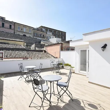 Holiday home 3 Bedroom Cozy In Ragusa