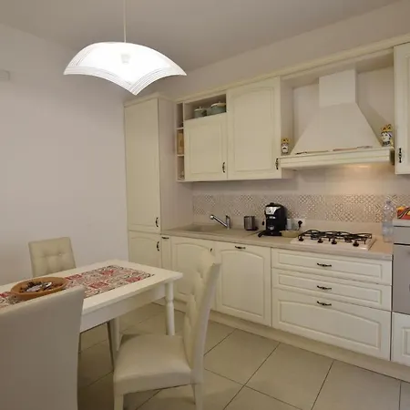3 Bedroom Cozy In Holiday home